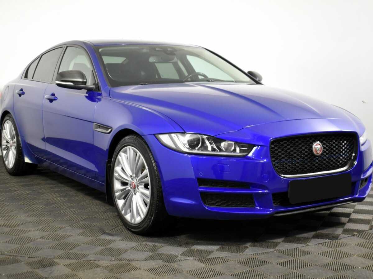 Купить Jaguar XE с пробегом. Фото: #2