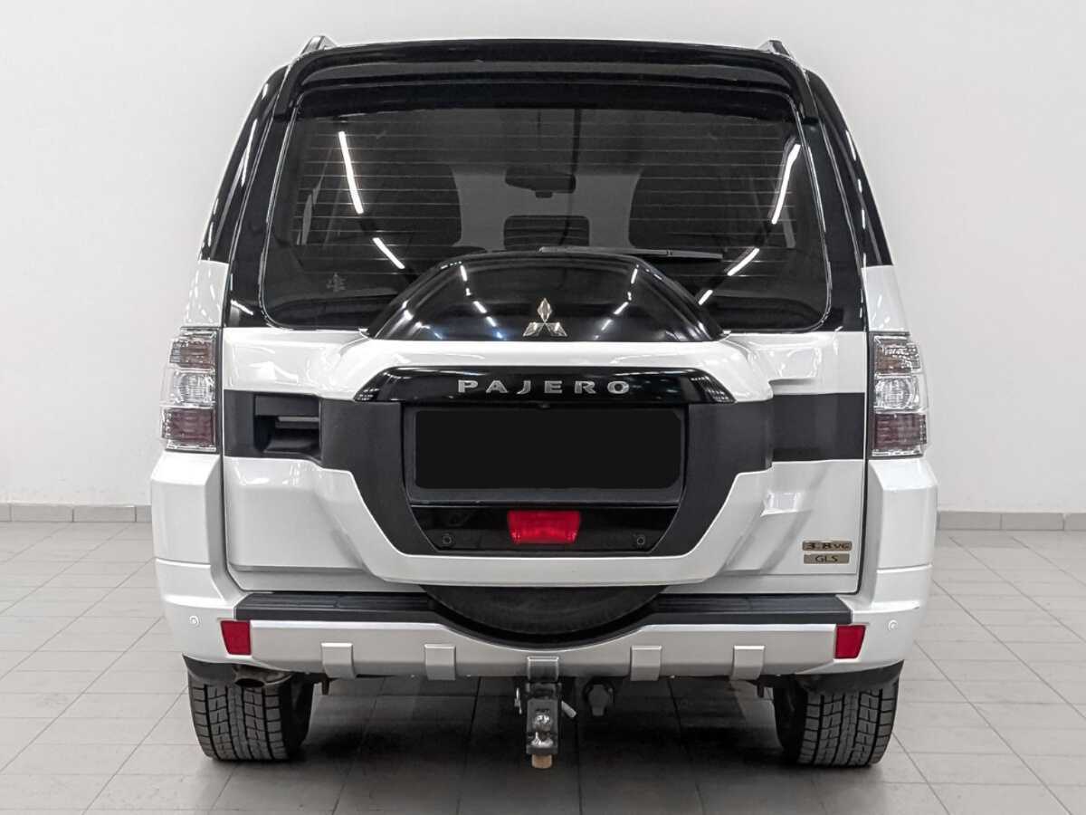 Купить Mitsubishi Pajero с пробегом. Фото: #5