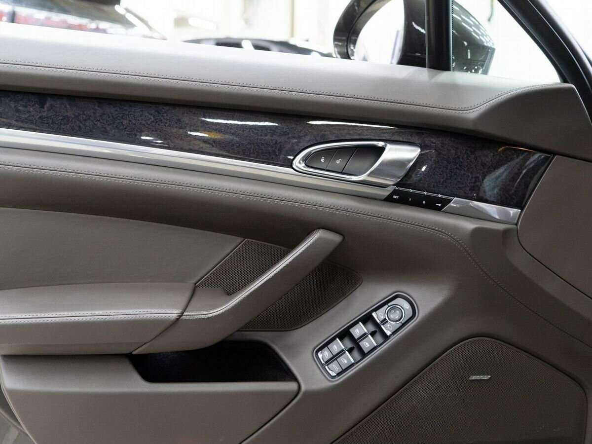 Купить Porsche Panamera с пробегом. Фото: #16