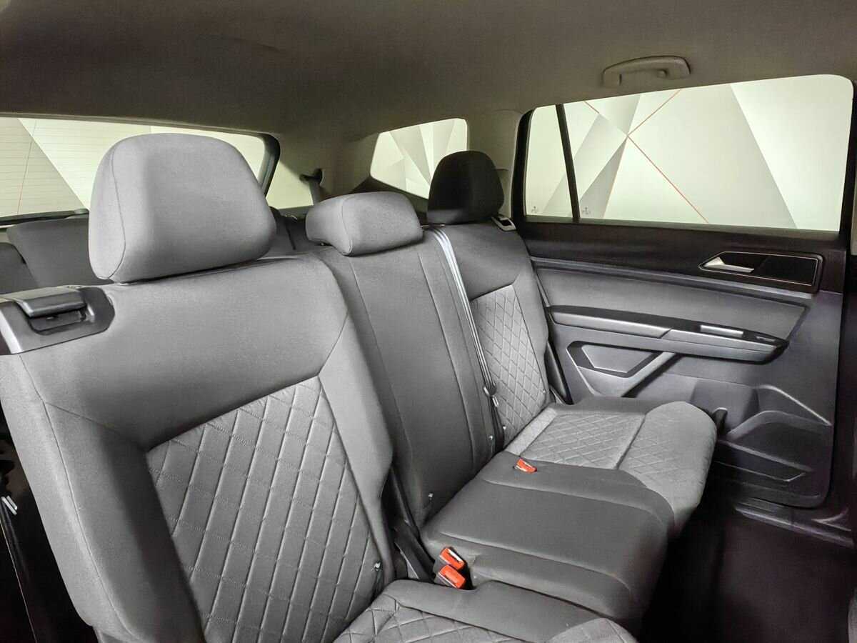 Купить Volkswagen Teramont с пробегом. Фото: #11
