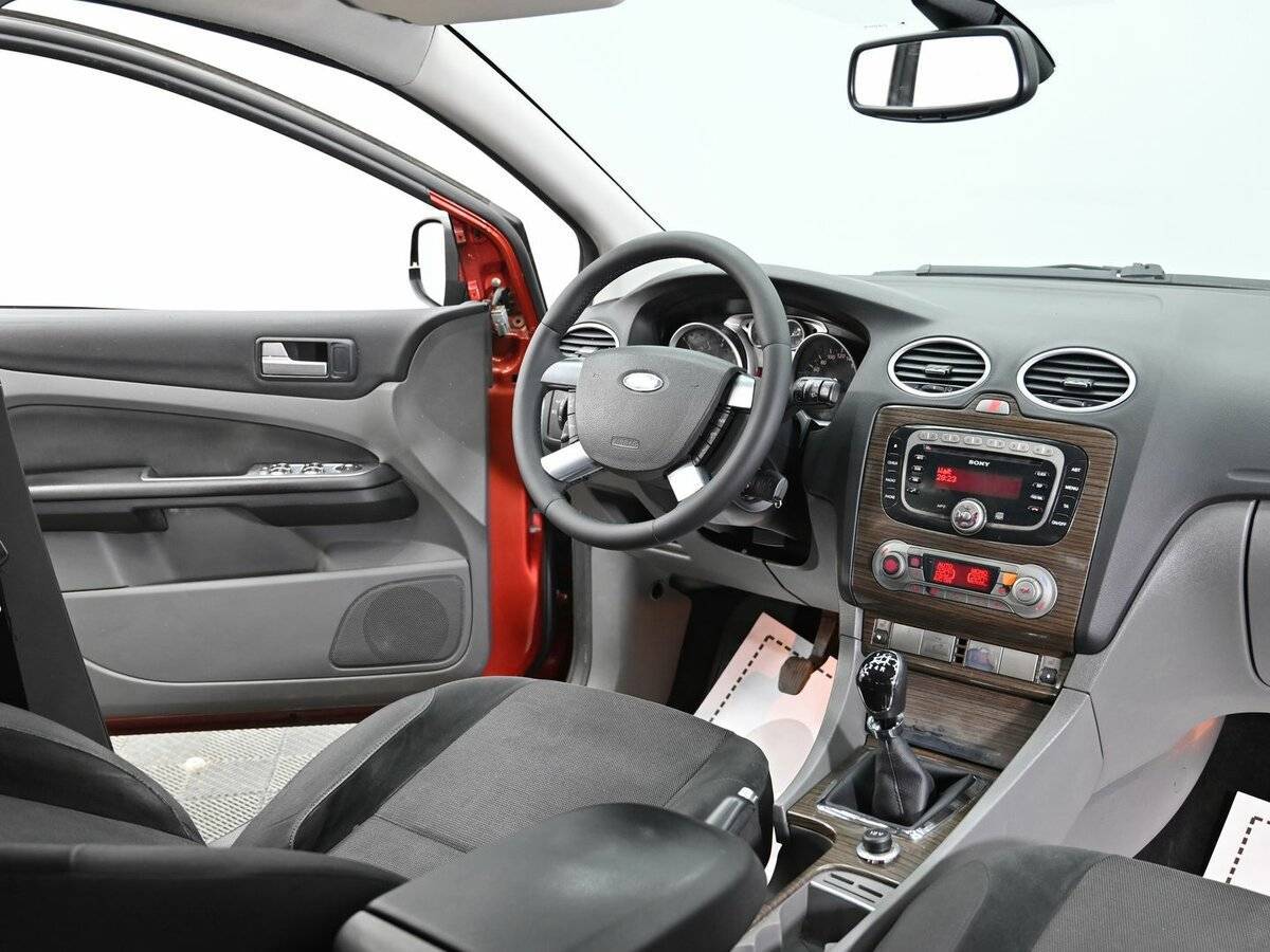 Купить Ford Focus с пробегом. Фото: #11