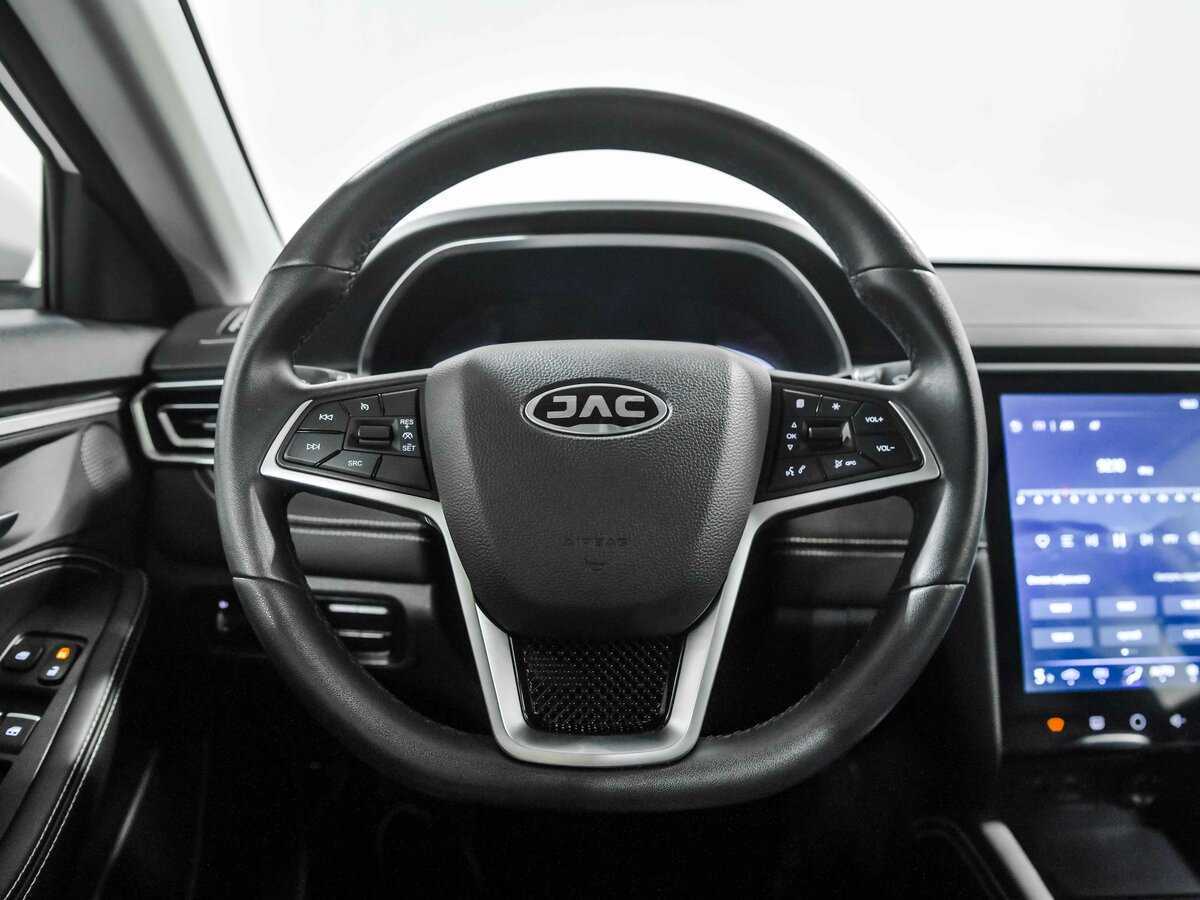 Купить JAC J7 с пробегом. Фото: #6