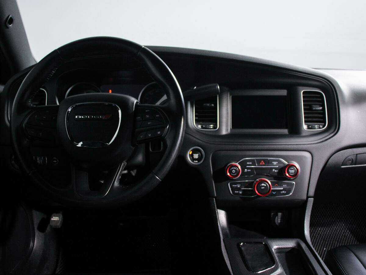 Купить Dodge Charger с пробегом. Фото: #10