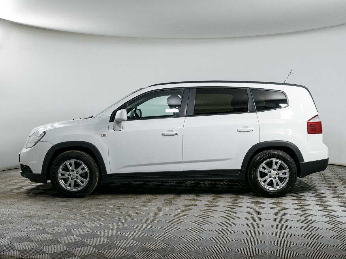 Купить Chevrolet Orlando с пробегом. Фото: #7
