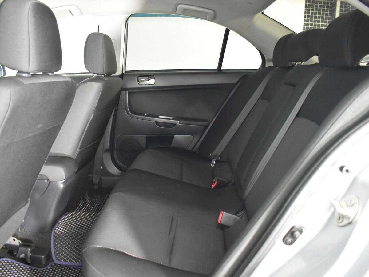 Купить Mitsubishi Lancer с пробегом. Фото: #14