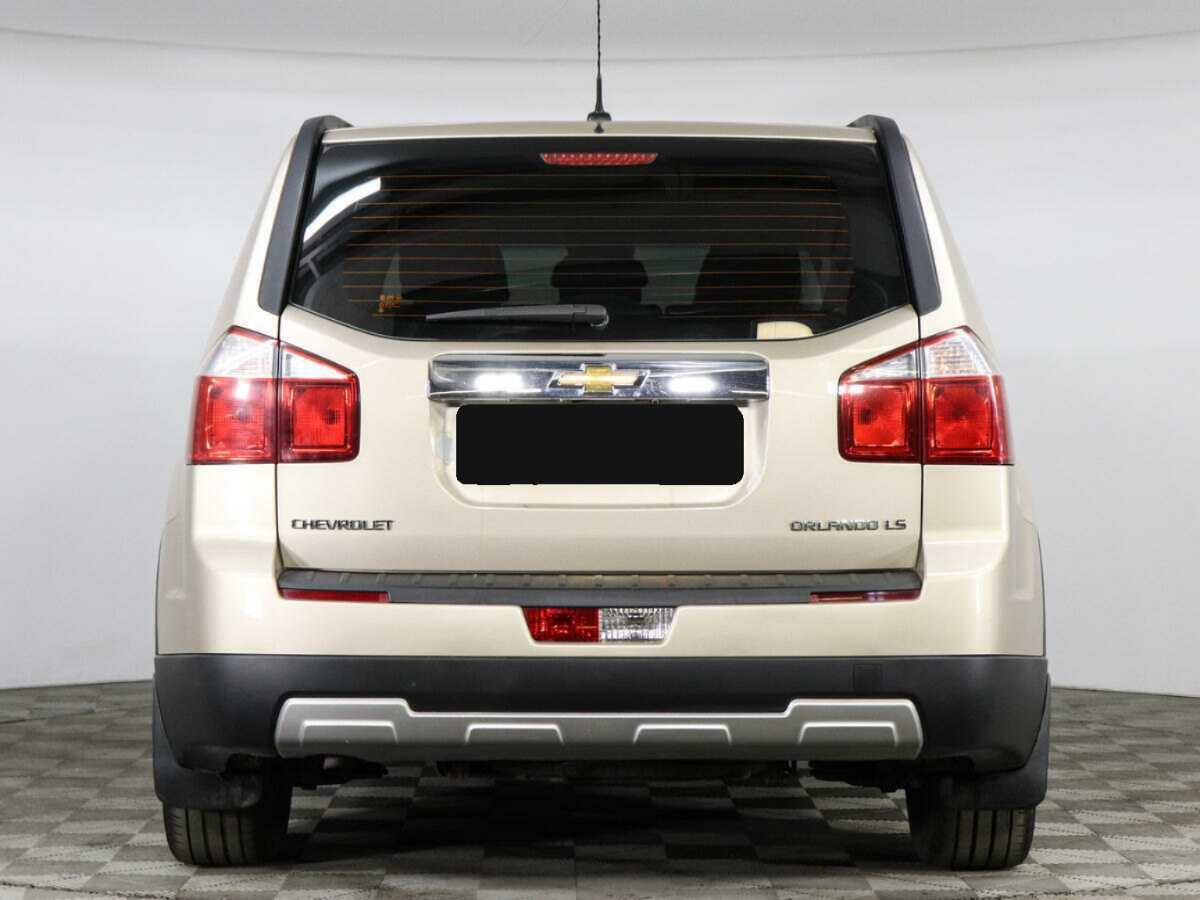 Купить Chevrolet Orlando с пробегом. Фото: #5