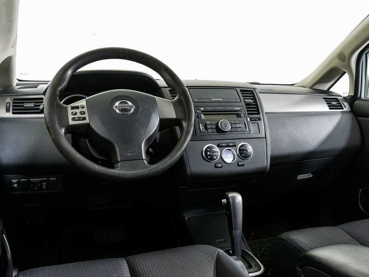 Купить Nissan Tiida с пробегом. Фото: #11