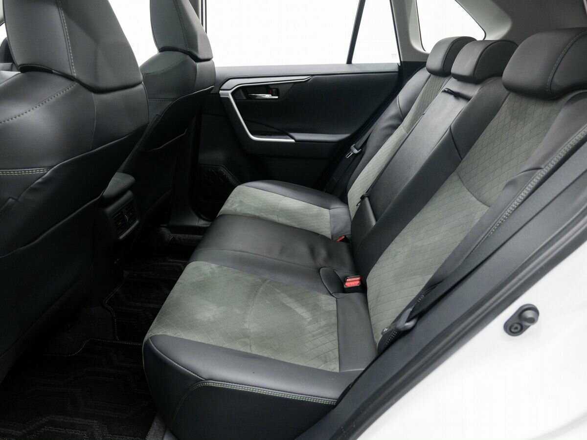 Купить Toyota RAV4 с пробегом. Фото: #13