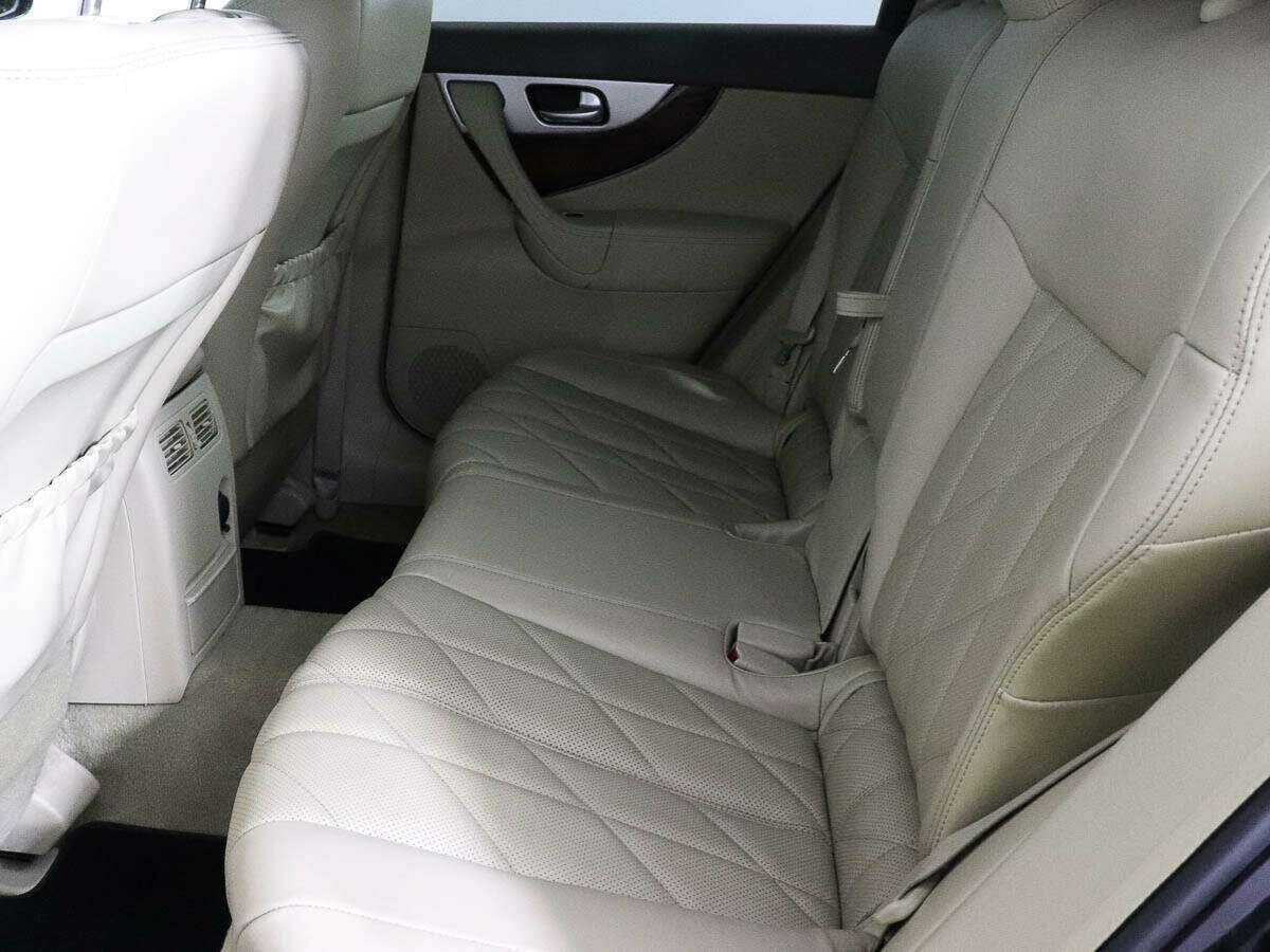 Купить Infiniti FX с пробегом. Фото: #7