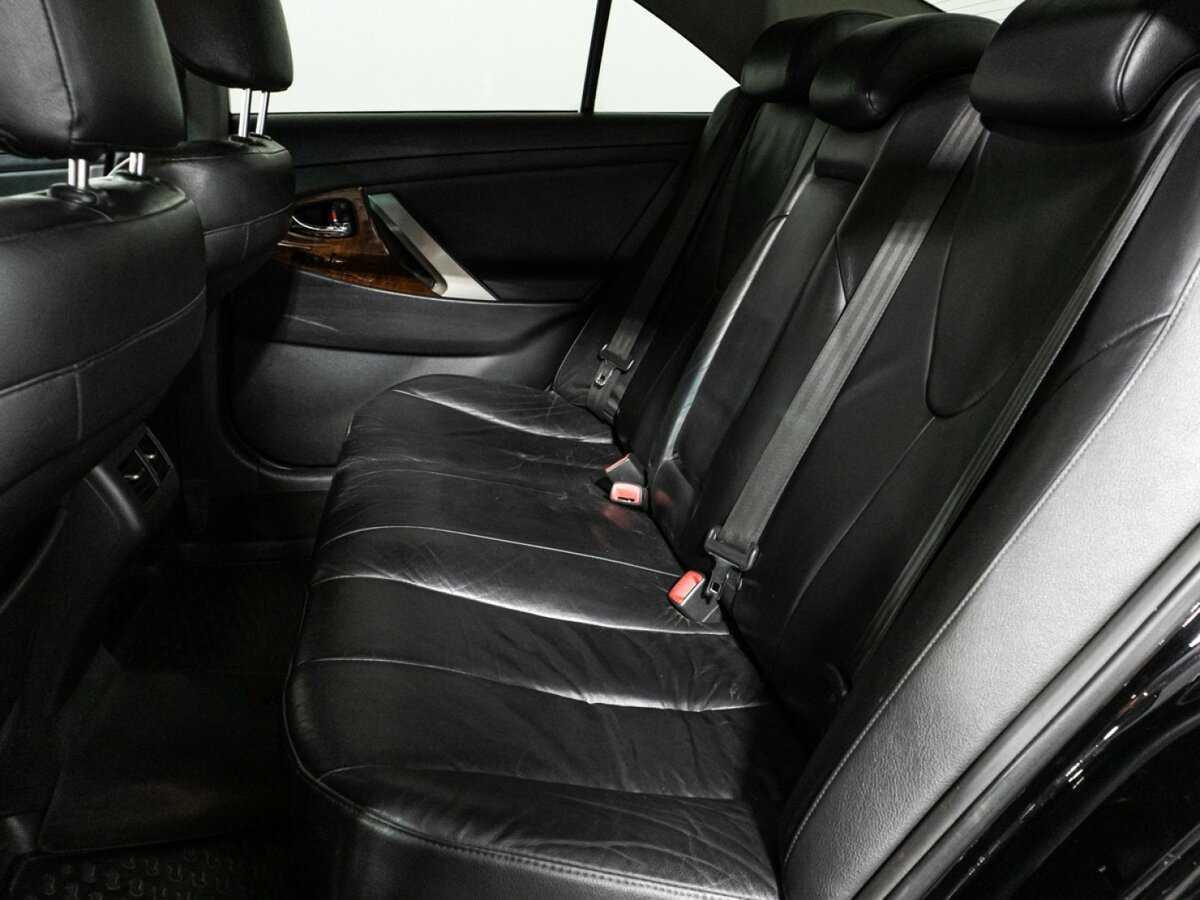 Купить Toyota Camry с пробегом. Фото: #9