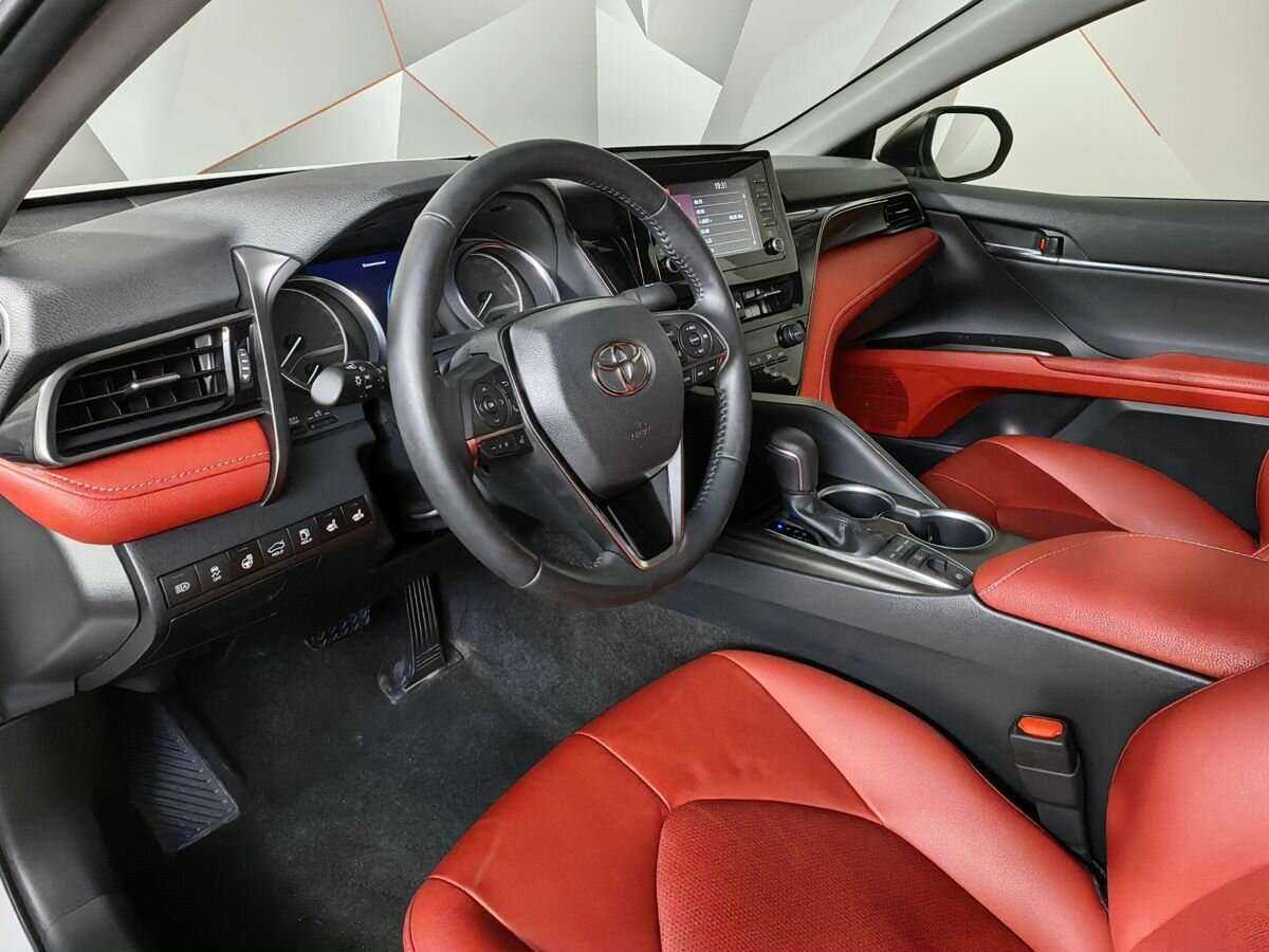 Купить Toyota Camry с пробегом. Фото: #13