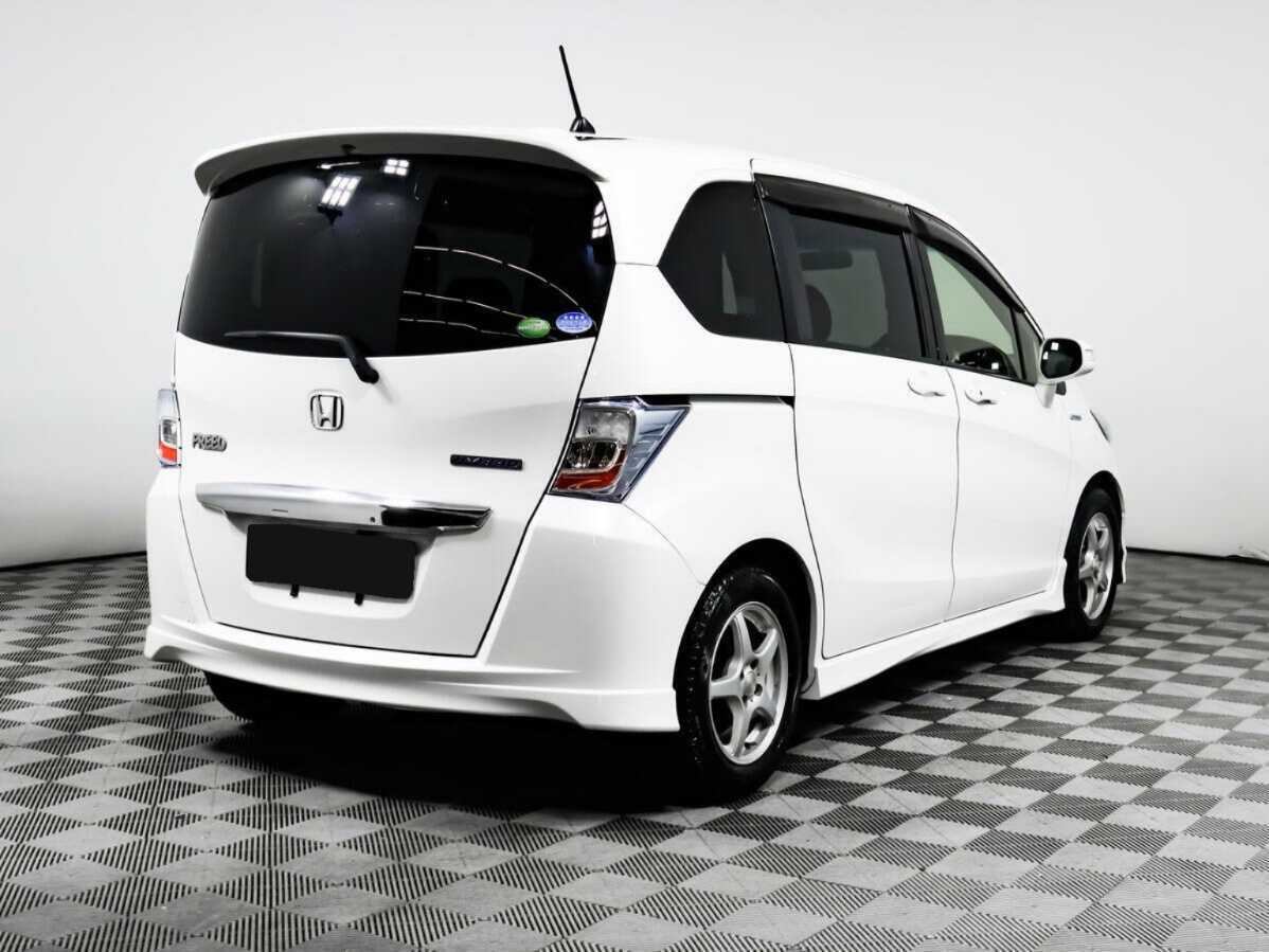 Купить Honda Freed с пробегом. Фото: #4