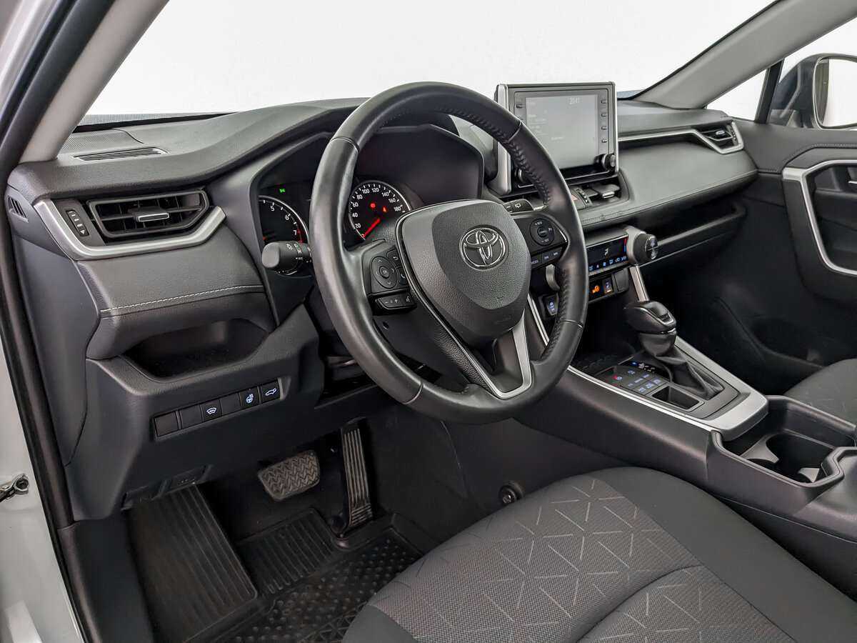 Купить Toyota RAV4 с пробегом. Фото: #13