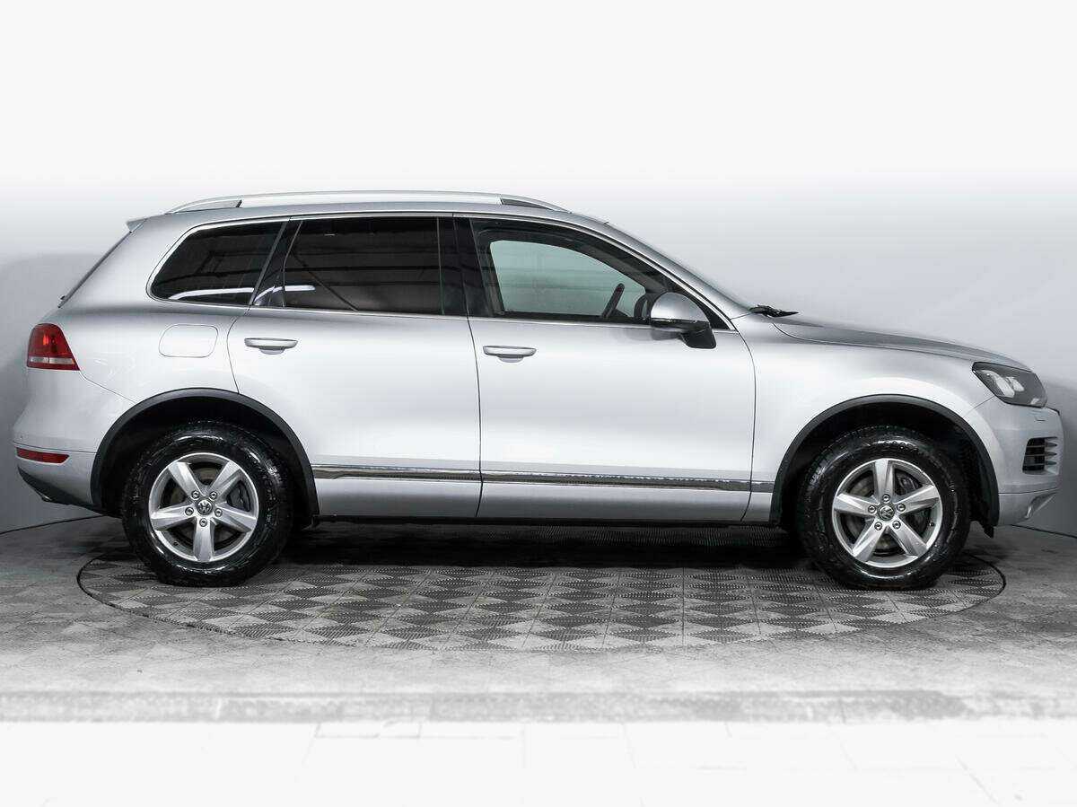 Купить Volkswagen Touareg с пробегом. Фото: #3