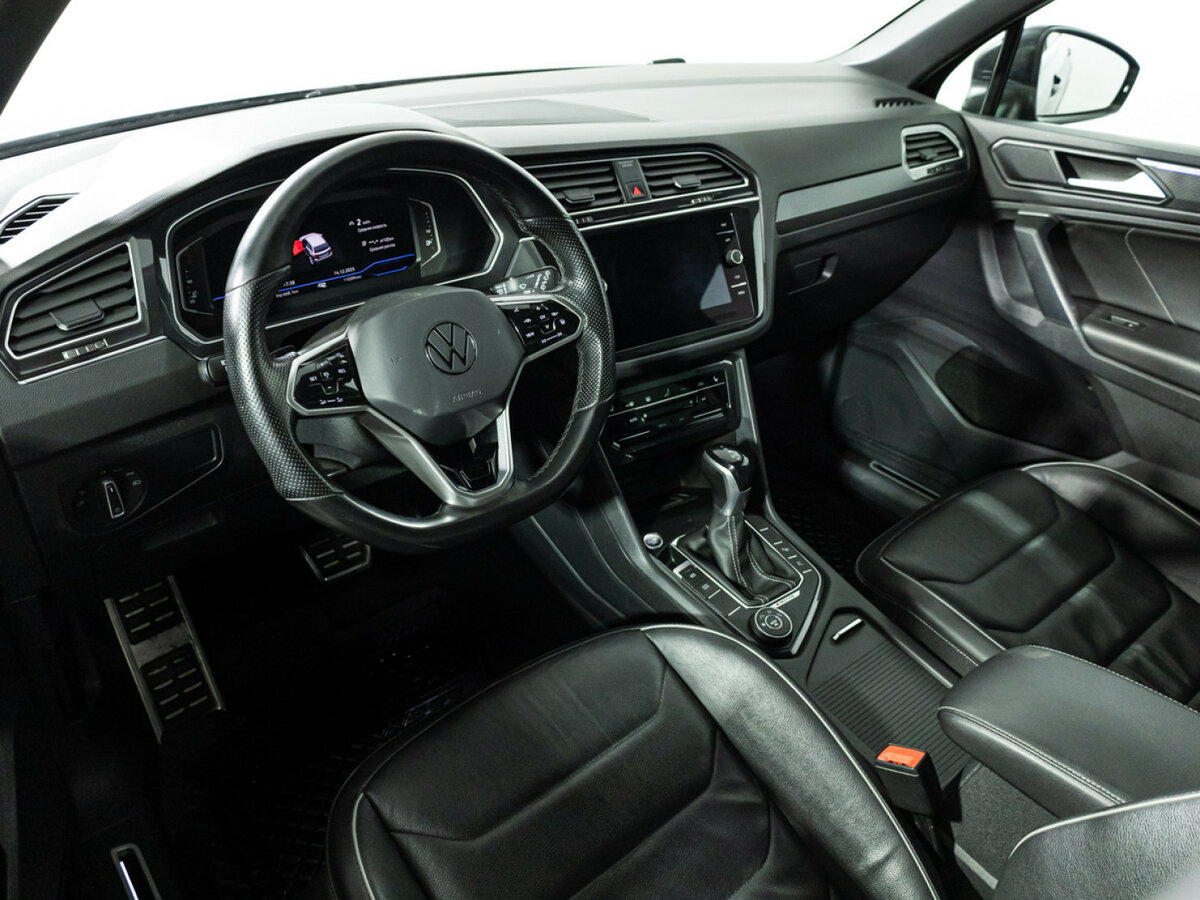 Купить Volkswagen Tiguan с пробегом. Фото: #10