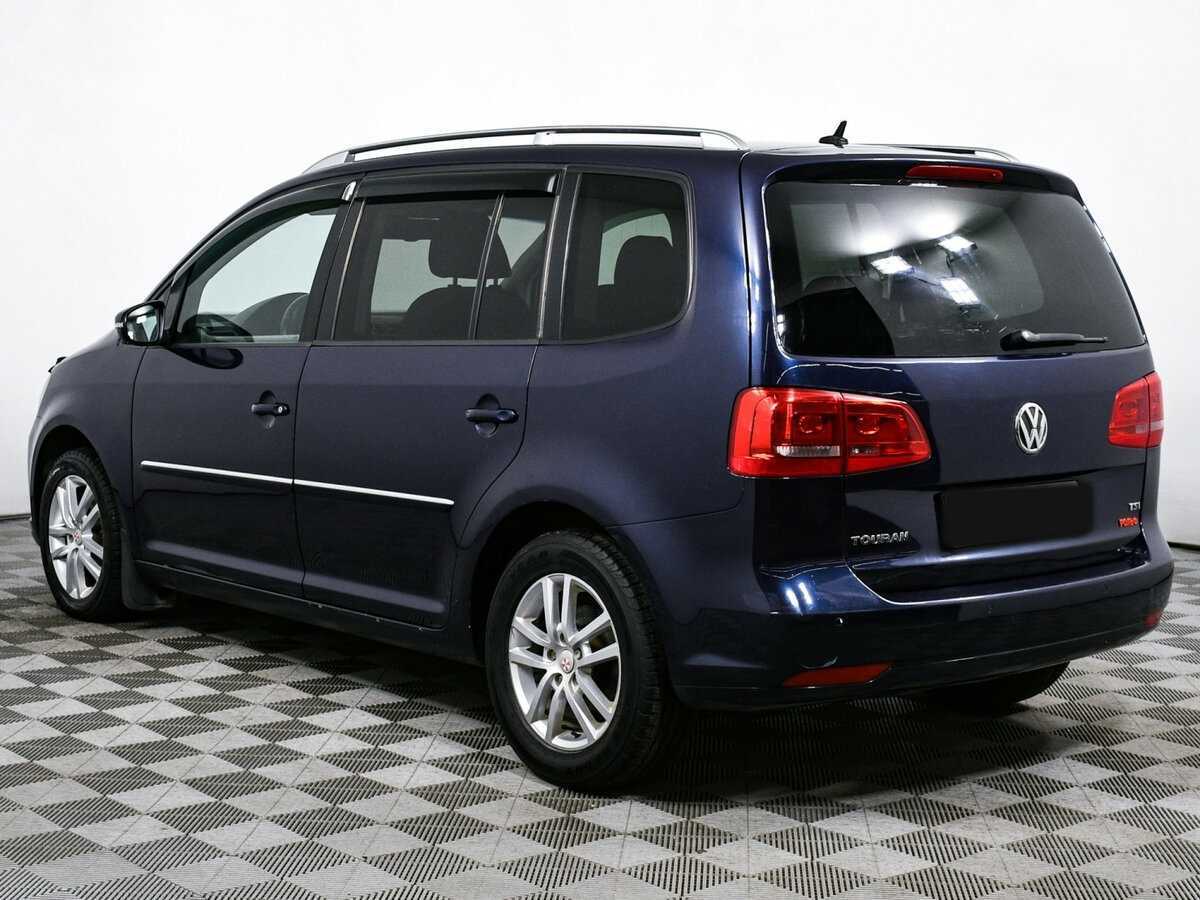 Купить Volkswagen Touran с пробегом. Фото: #6