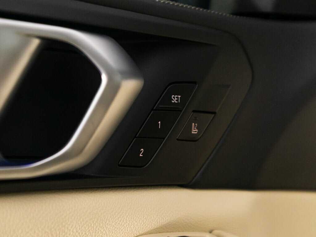 Купить BMW X5 с пробегом. Фото: #27