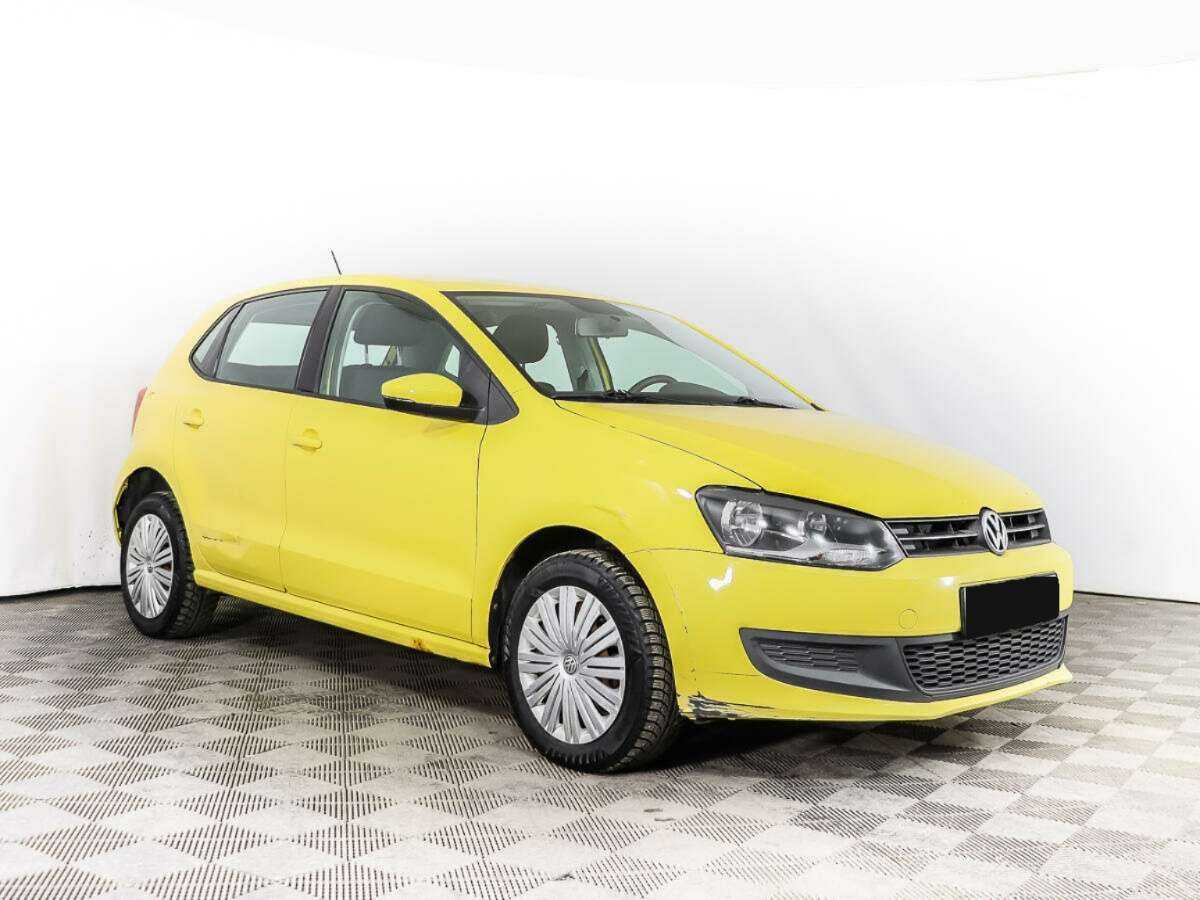 Купить Volkswagen Polo с пробегом. Фото: #2