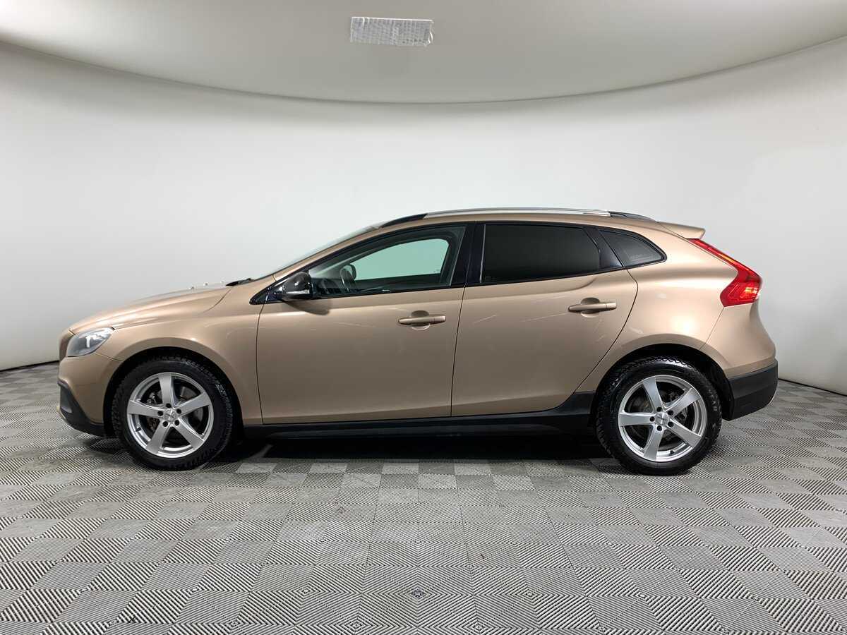 Купить Volvo V40 с пробегом. Фото: #7