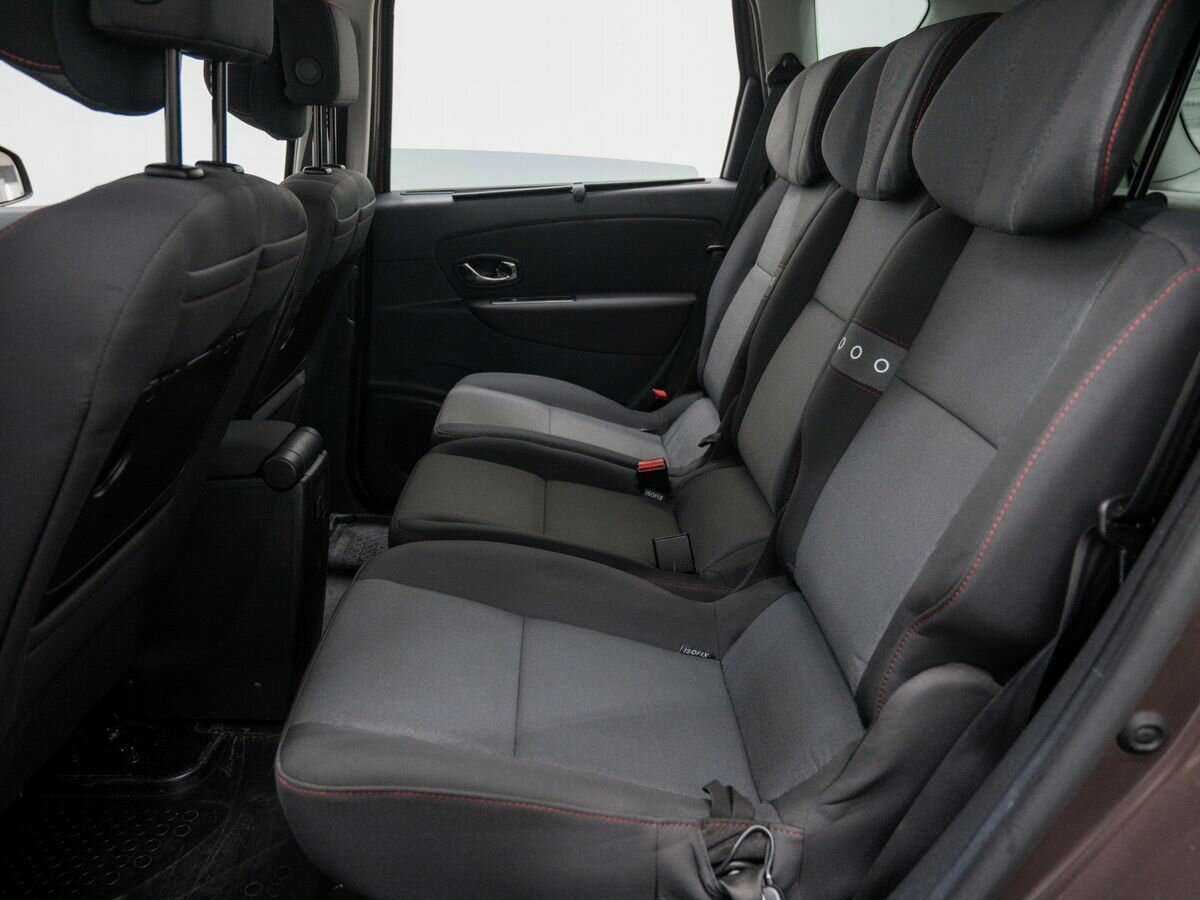 Купить Renault Scenic с пробегом. Фото: #10