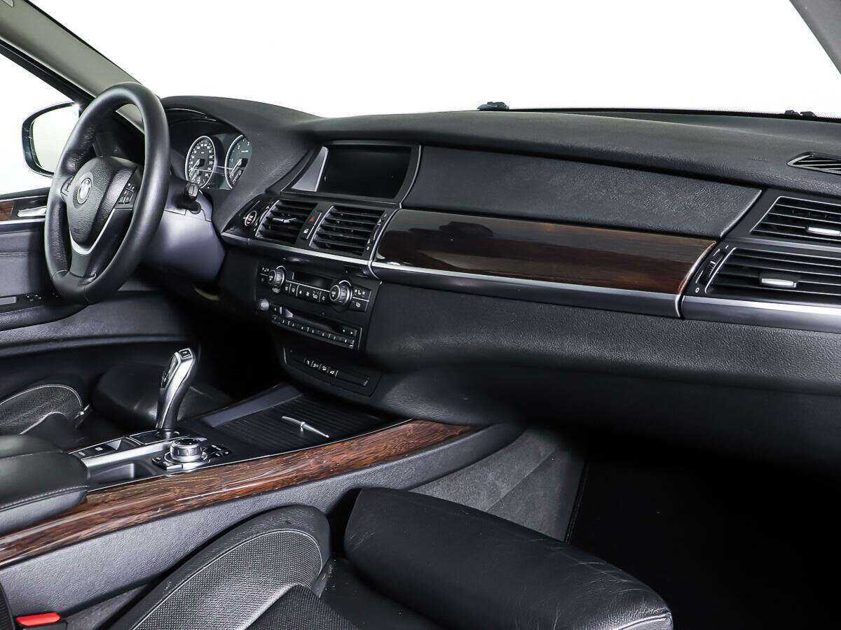Купить BMW X5 с пробегом. Фото: #8