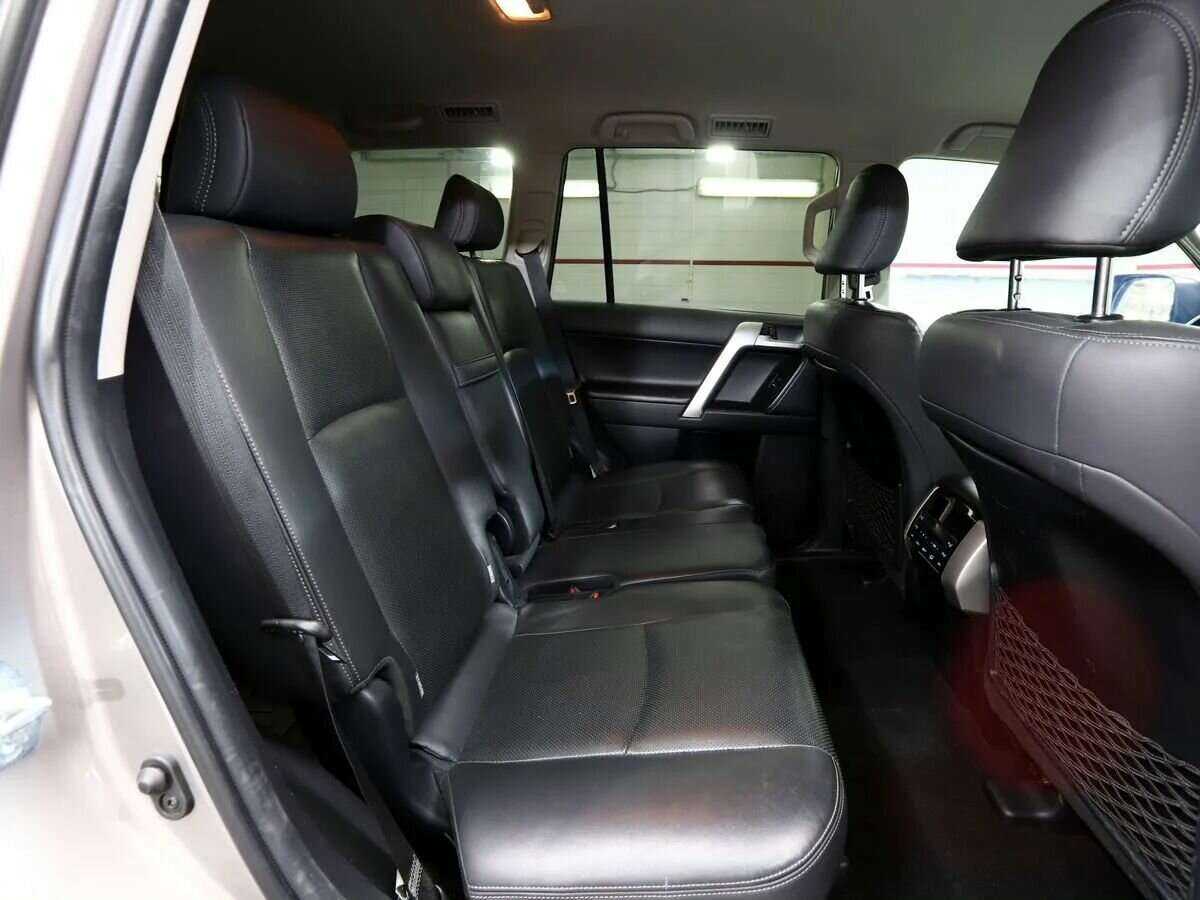 Купить Toyota Land Cruiser Prado с пробегом. Фото: #12