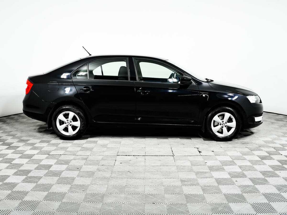 Купить Skoda Rapid с пробегом. Фото: #3