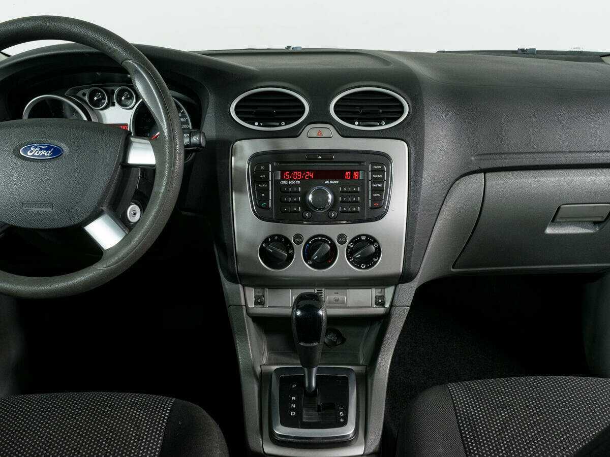 Купить Ford Focus с пробегом. Фото: #9