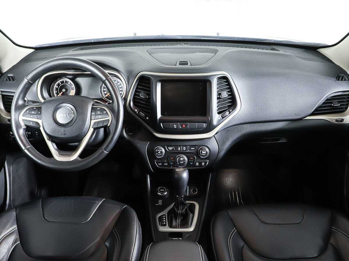 Купить Jeep Cherokee с пробегом. Фото: #12