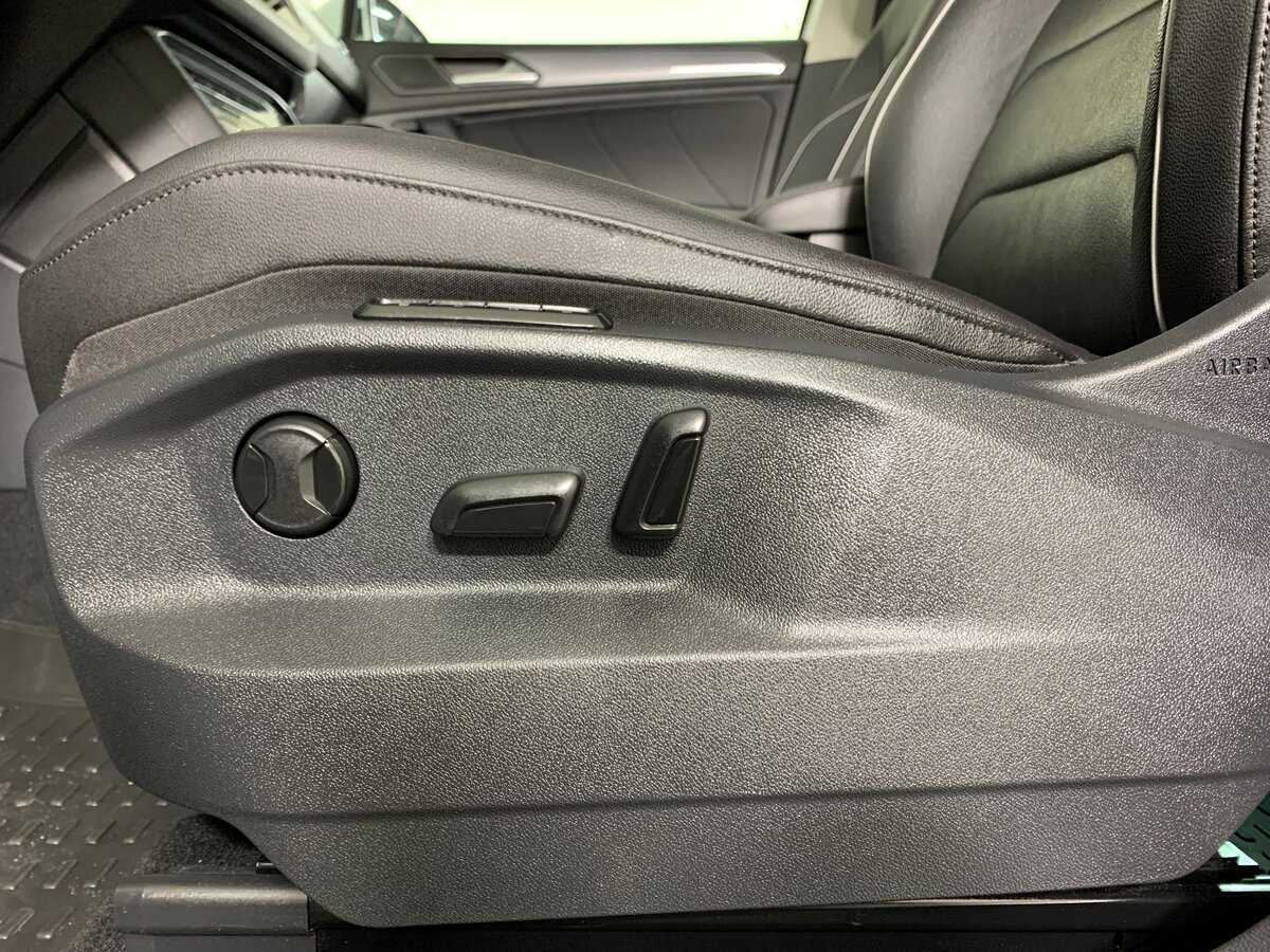 Купить Volkswagen Tiguan с пробегом. Фото: #16