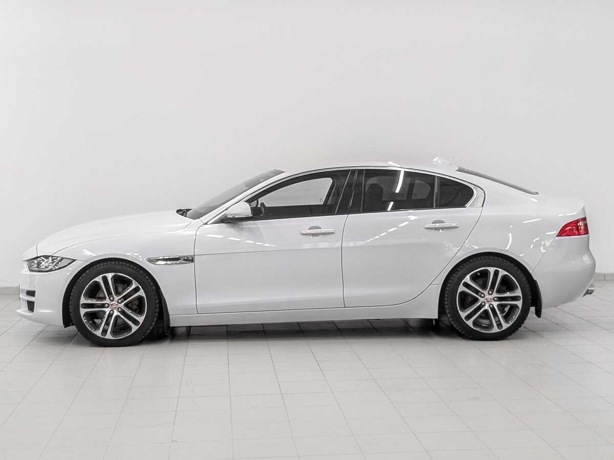 Купить Jaguar XE с пробегом. Фото: #7