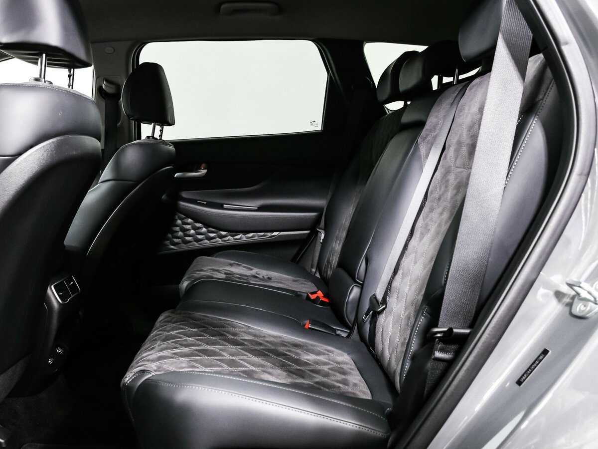 Купить Hyundai Santa Fe с пробегом. Фото: #11