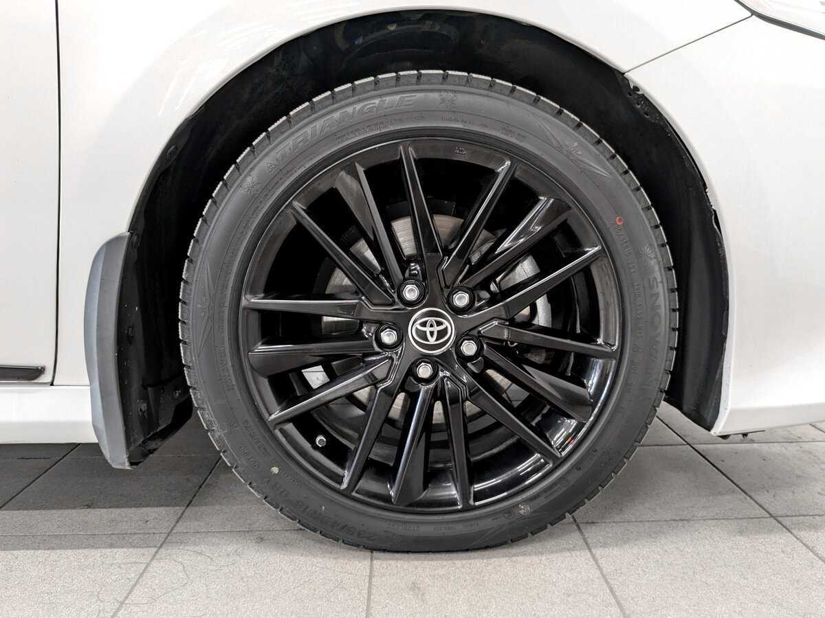Купить Toyota Camry с пробегом. Фото: #17