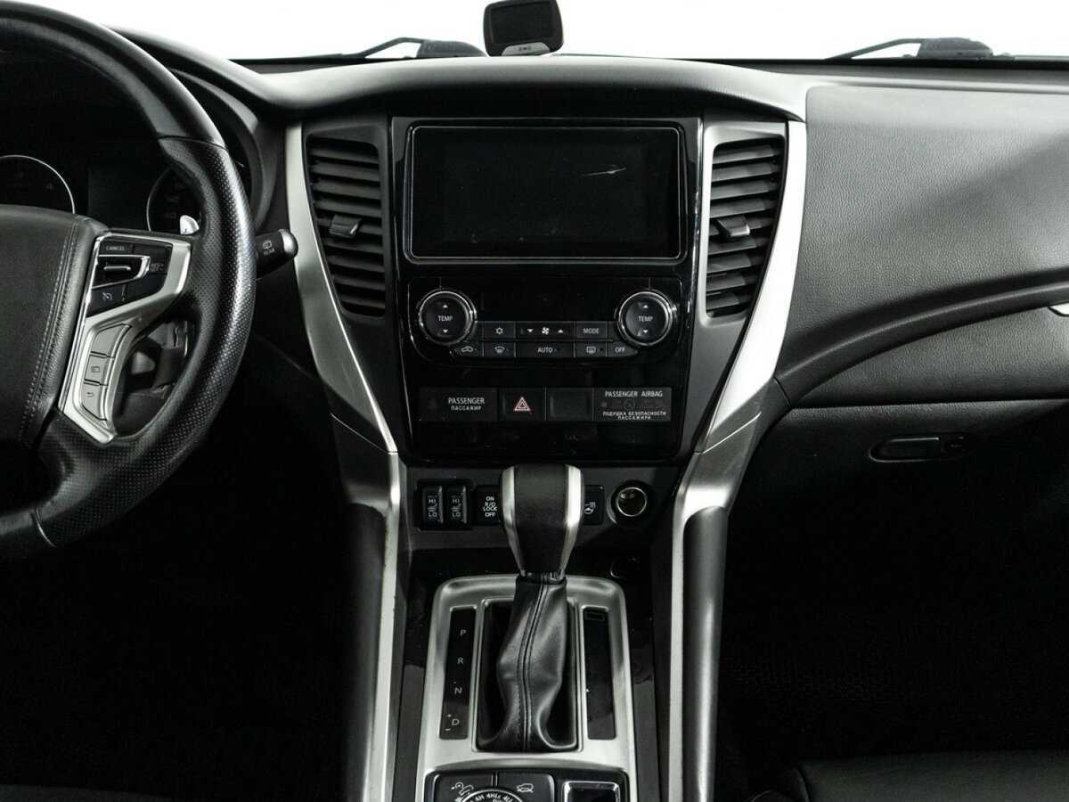 Купить Mitsubishi Pajero Sport с пробегом. Фото: #13