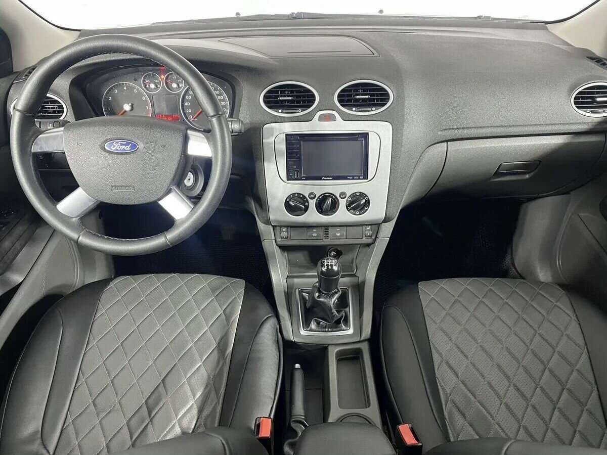 Купить Ford Focus с пробегом. Фото: #8