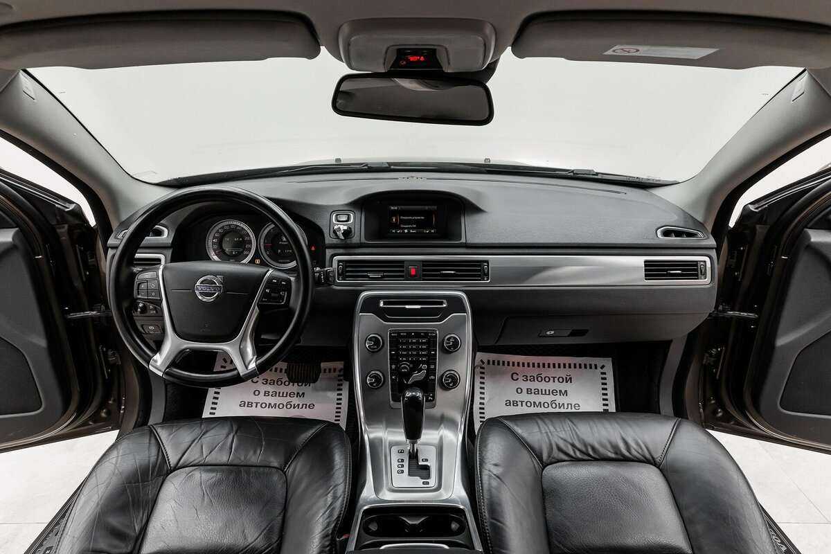 Купить Volvo XC70 с пробегом. Фото: #8