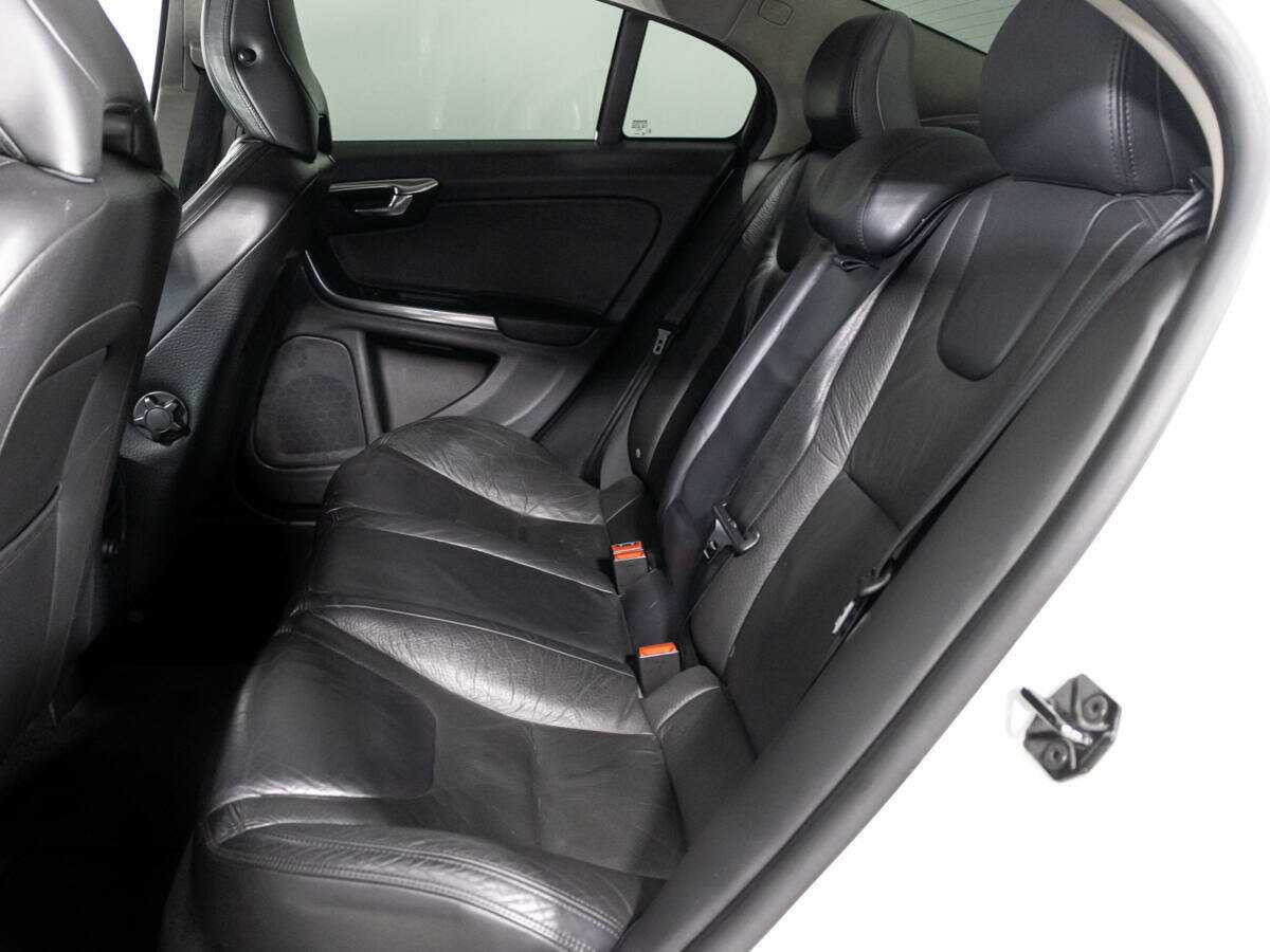 Купить Volvo S60 с пробегом. Фото: #9