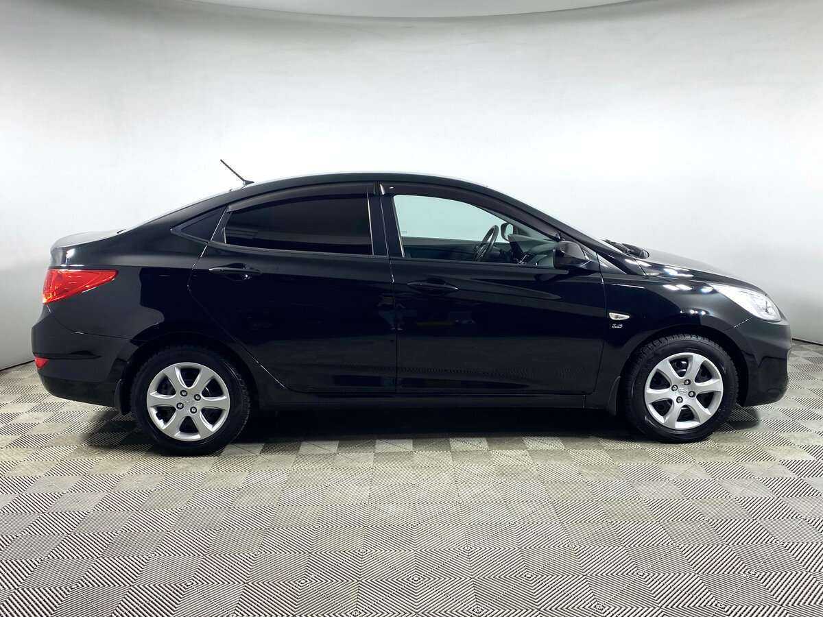 Купить Hyundai Solaris с пробегом. Фото: #3