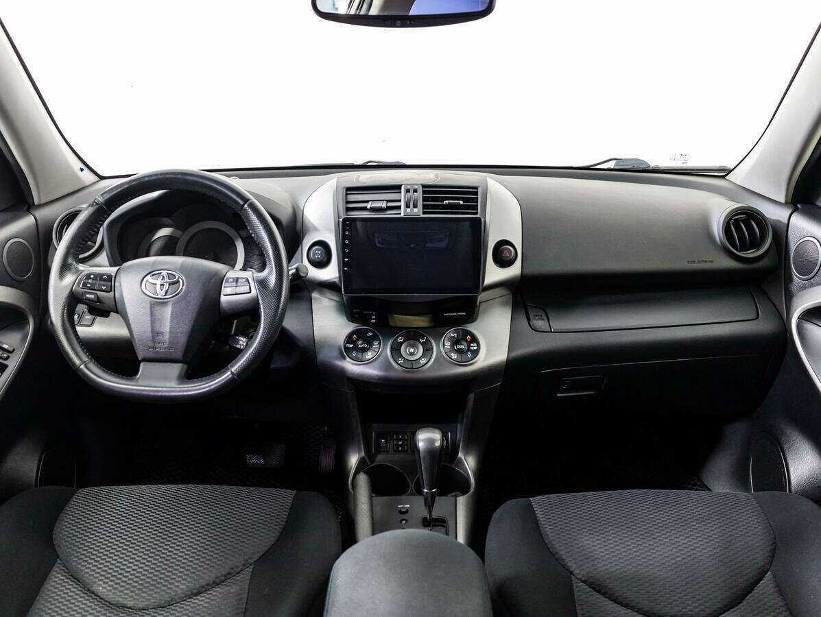 Купить Toyota RAV4 с пробегом. Фото: #12
