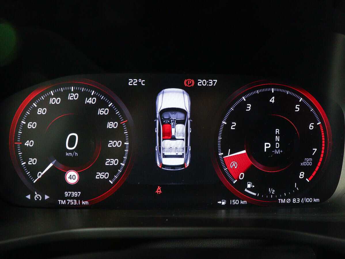 Купить Volvo XC40 с пробегом. Фото: #8