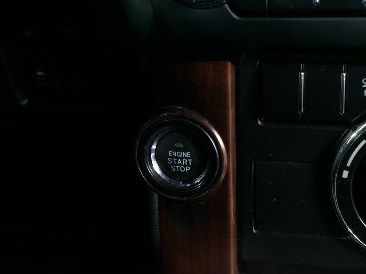 Купить Toyota Land Cruiser Prado с пробегом. Фото: #15