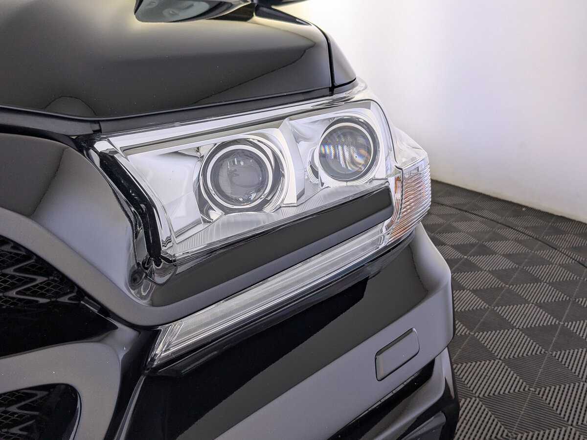 Купить Toyota Land Cruiser с пробегом. Фото: #10