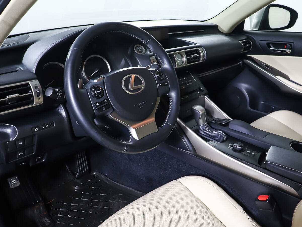 Купить Lexus IS с пробегом. Фото: #12