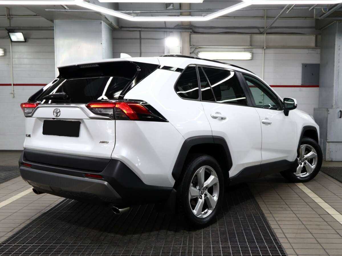 Купить Toyota RAV4 с пробегом. Фото: #2