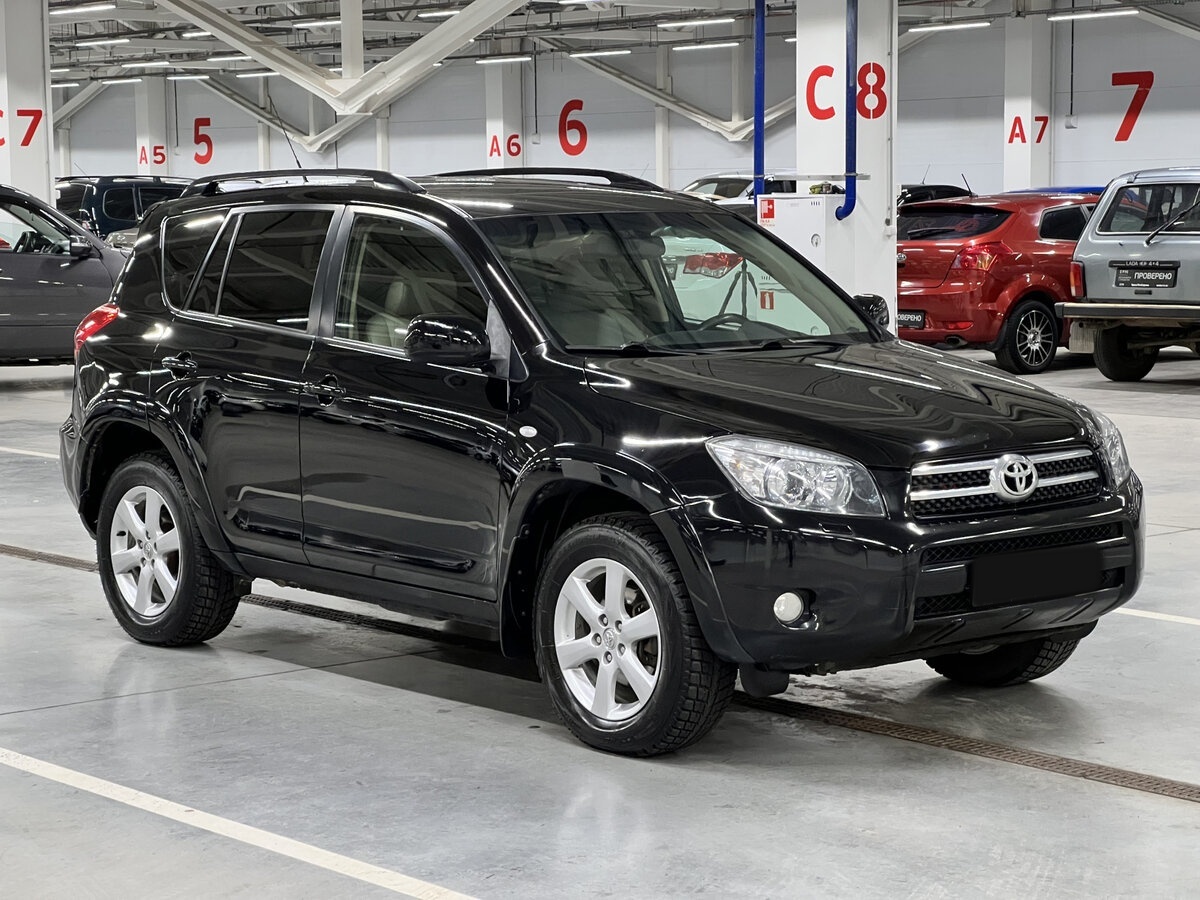 Купить Toyota RAV4 с пробегом. Фото: #2