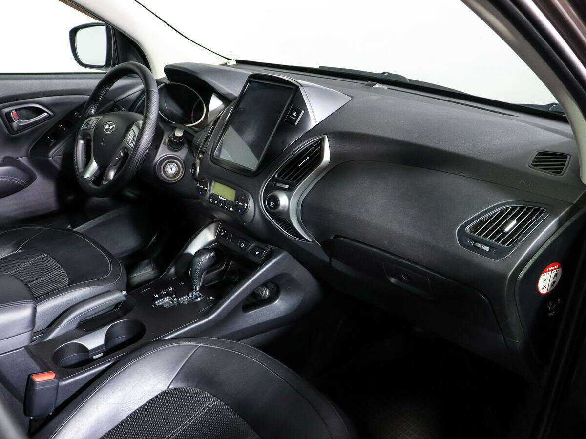 Купить Hyundai ix35 с пробегом. Фото: #8