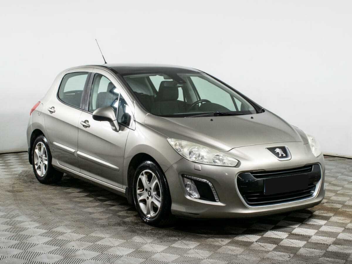 Купить Peugeot 308 с пробегом. Фото: #2