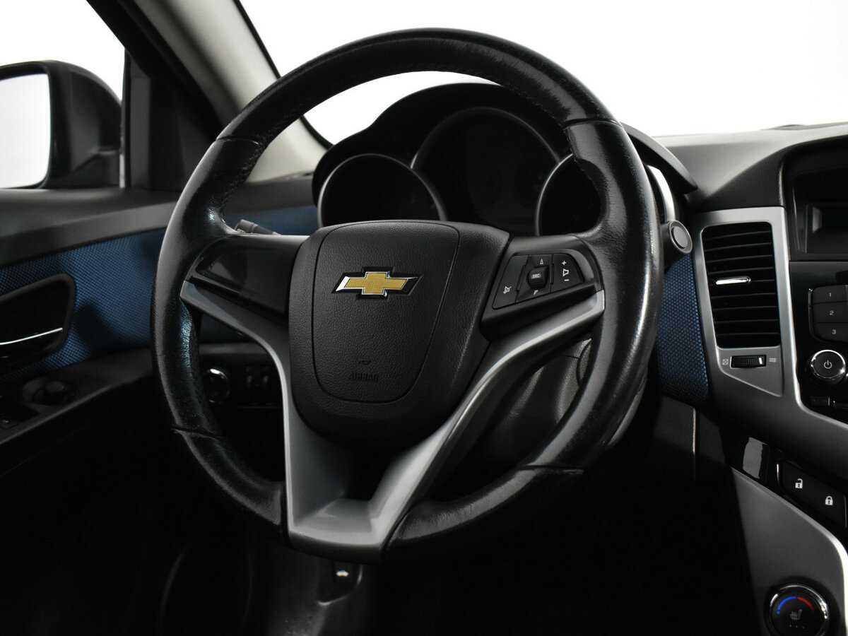 Купить Chevrolet Cruze с пробегом. Фото: #13