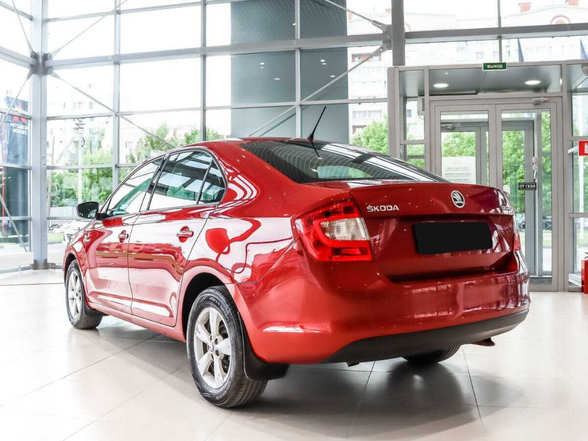 Купить Skoda Rapid с пробегом. Фото: #6