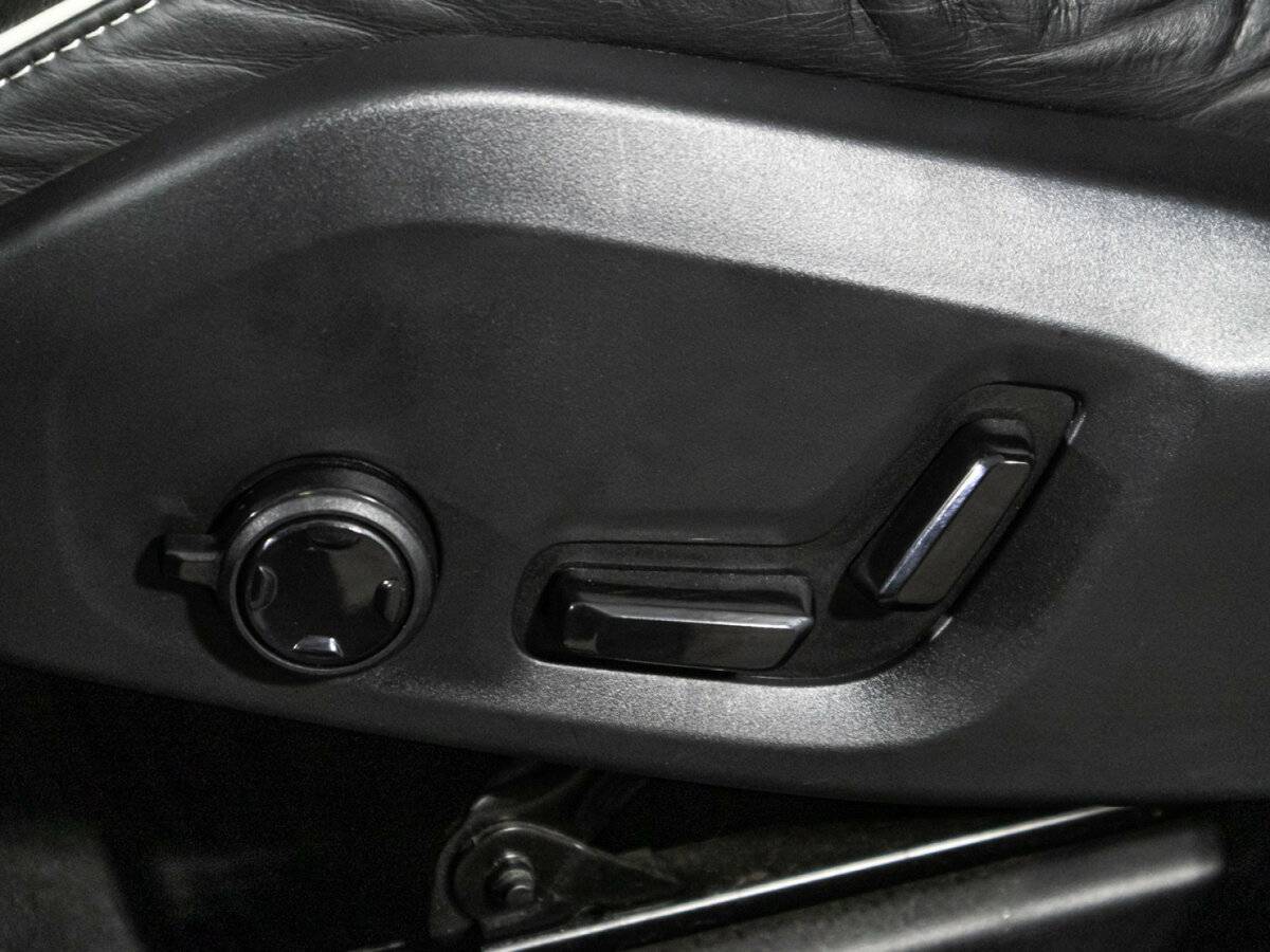 Купить Volvo XC90 с пробегом. Фото: #13